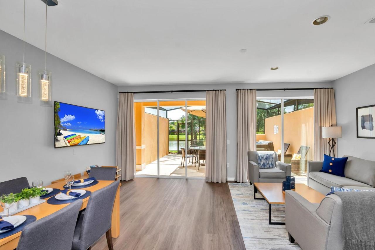 Upscale 2Br Lakefront Townhome - Private Hot Tub! Orlando Eksteriør bilde
