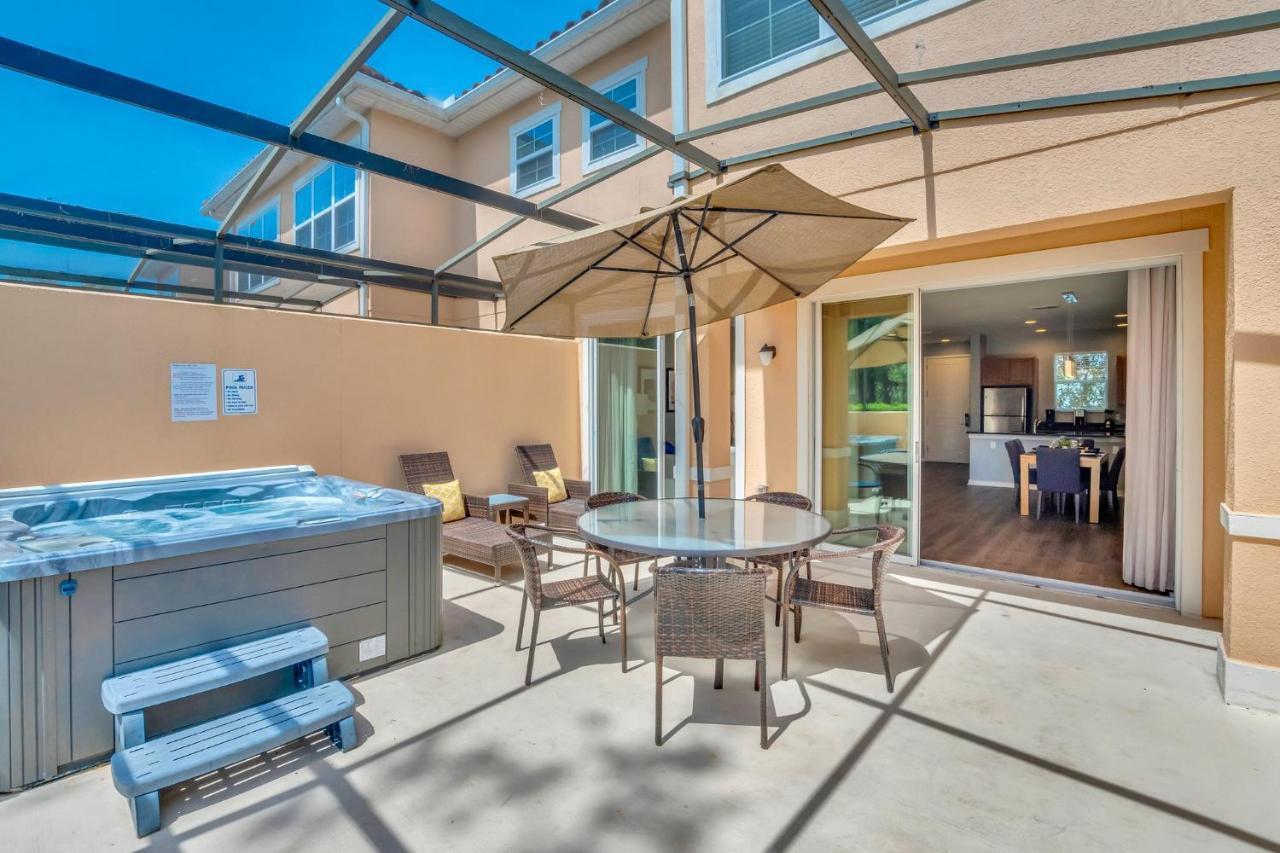 Upscale 2Br Lakefront Townhome - Private Hot Tub! Orlando Eksteriør bilde