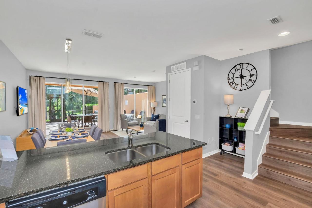 Upscale 2Br Lakefront Townhome - Private Hot Tub! Orlando Eksteriør bilde